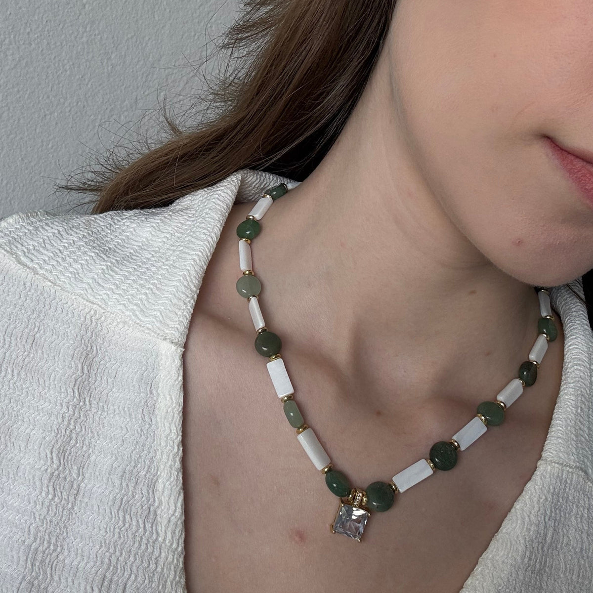 Colar Jade com madrepérola