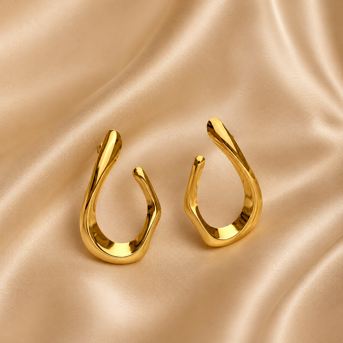 Brinco Orgânico dourado