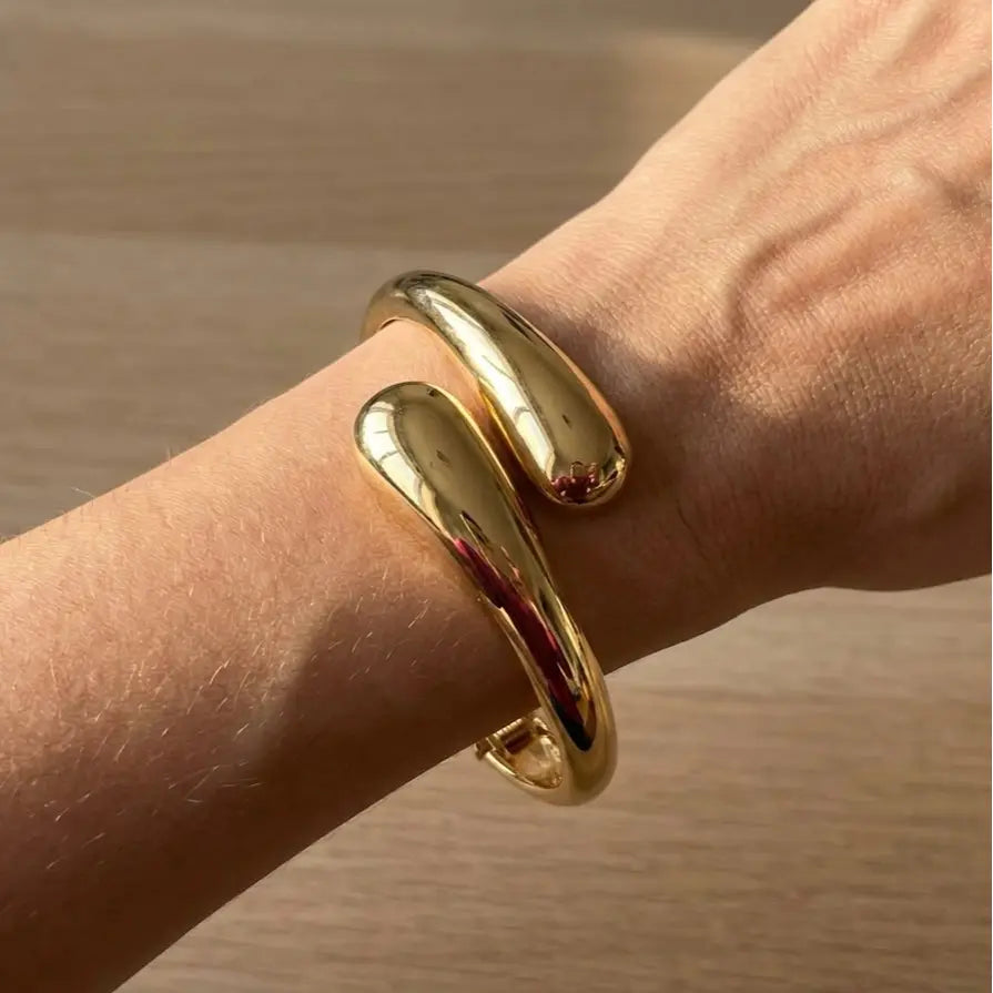 Bracelete gota dourado